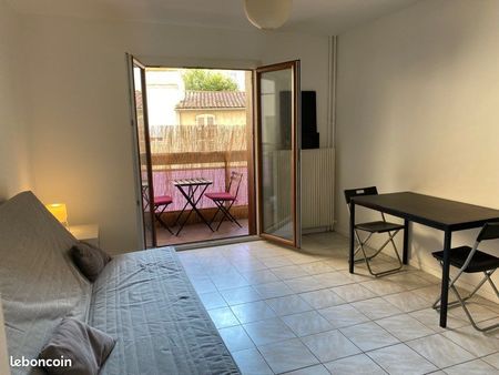 studio terrasse 26m2 rue perrin solliers 13006