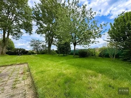 **waterloo** terrain plat à bâtir pour une maison 3 façdes