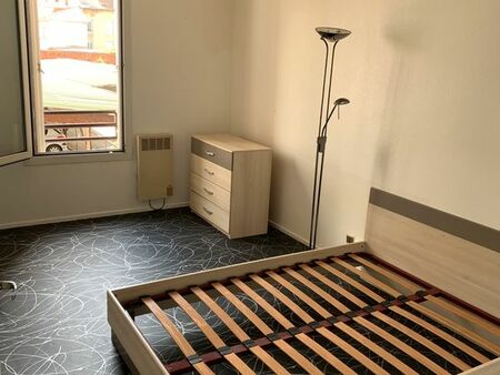 libre de suite. loue f2 meublé de 51 m2 à nancy + parking privé