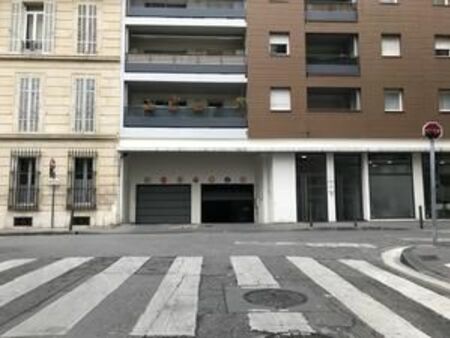 parking 2 places voitures marseille 5eme