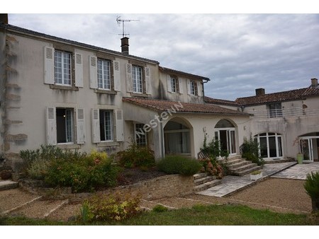 maison de luxe à vendre à montravers