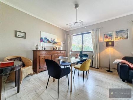 agréable maison située dans le quartier du bois de l'abbaye