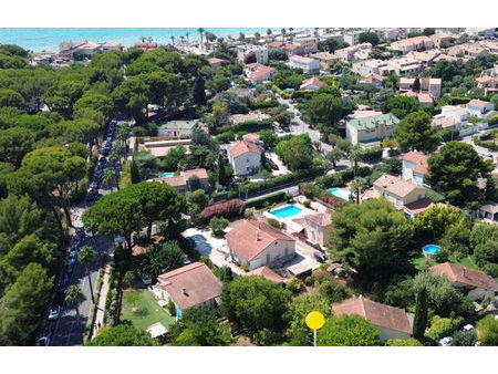 vente appartement 5 pièces 90 m² saint-cyr-sur-mer (83270)