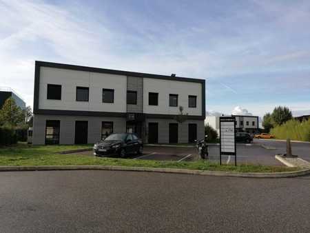 location d'entrepôt de 1 119 m² à saint-priest - 69800