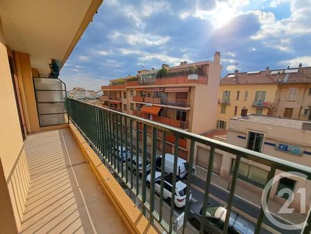 appartement t3 à louer - 3 pièces - 57 52 m2 - le golfe juan - 06 - provence-alpes-cote-d-