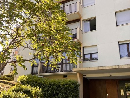 vente appartement 3 pièces de 63 m² à ris