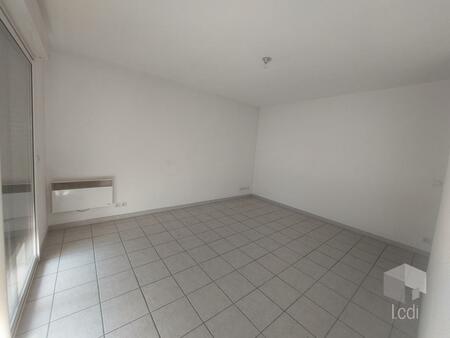 ales  appartement 44m2 avec terrasse 11m2