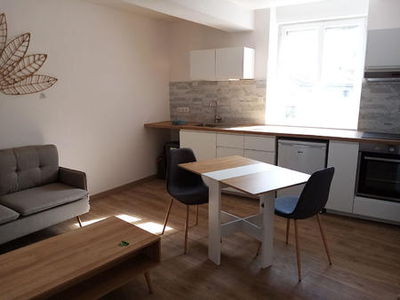 location appartement 2 pièces meublé à chemille (49120) : à louer 2 pièces meublé / 30m² c