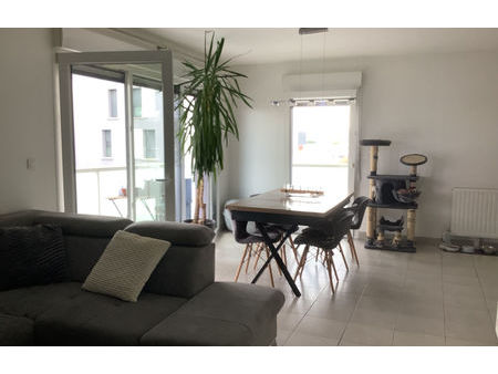 location appartement 3 pièces 74 m² loos (59120)