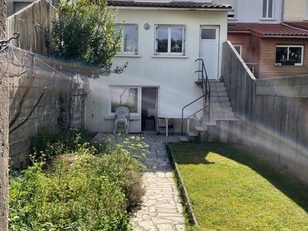 maison de ville dans le quartier recherché du sacré-cœur  toutes commodités avec jardin et