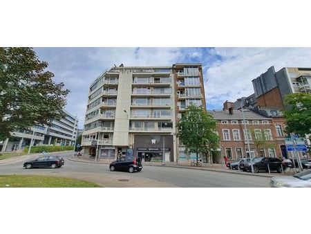 magnifique appartement de 4 chambres idéalement situé