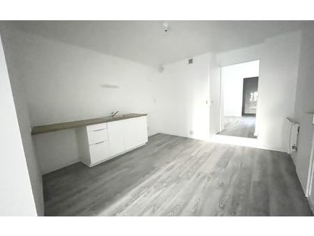 location appartement  m² t-2 à peyrehorade  510 €