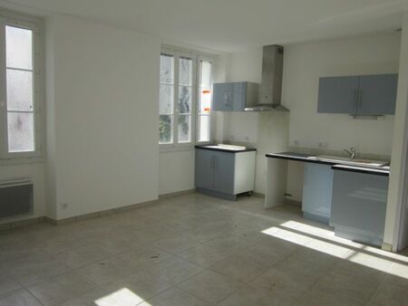 appartement t2 rue saint florent orange