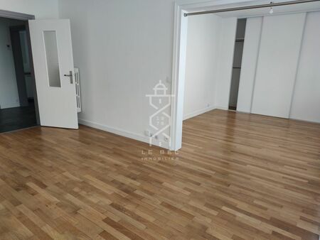 chambre 3 pièces 65 m²