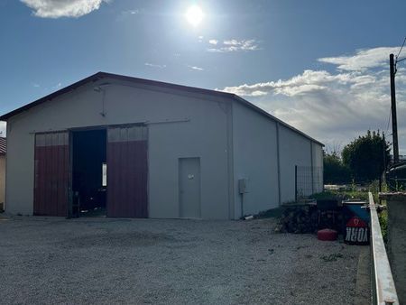 hangar + maison à louer