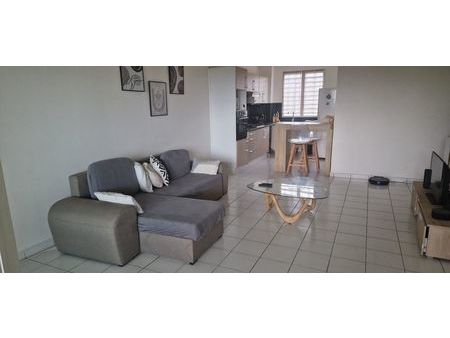 agréable appartement f2 à louer très bien situé