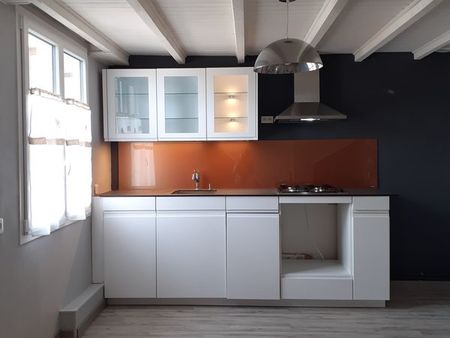 appart 95m2 en duplex cuisine équipée bourg t3