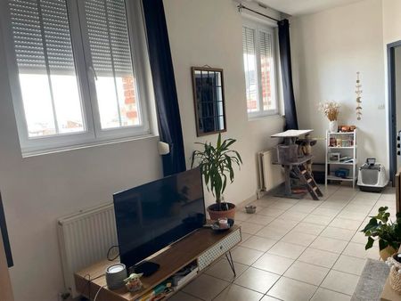 bel appartement f3 à 2m des champs élysée