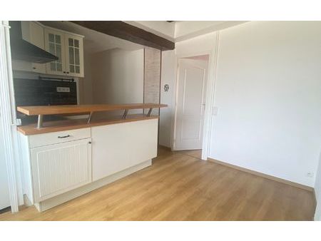 location appartement  m² t-2 à coulommiers  600 €