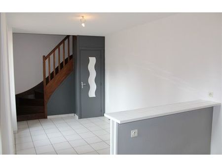 location appartement 2 pièces 33 m² auxerre (89000)