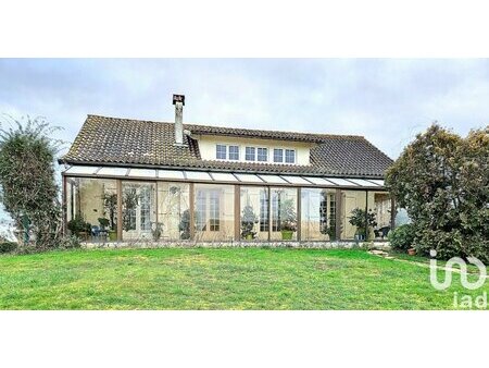 vente maison traditionnelle 8 pièces de 170 m² à montauban (82000)