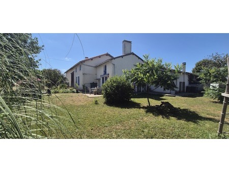 vente belle maison à la campagne à 10 min de la n10