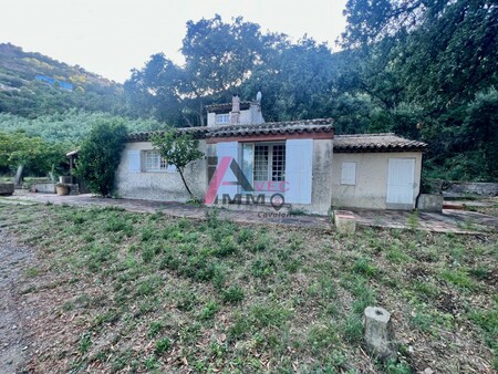 maison de luxe à vendre à cavalaire-sur-mer