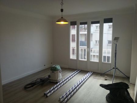 location appartement 4 pièces 68m2 rodez 12000 - 595 € - surface privée