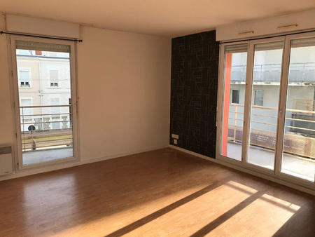 location appartement 4 pièces à angers (49000) : à louer 4 pièces / 84m² angers