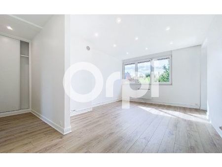 location appartement  57.97 m² t-3 à sceaux  1 340 €