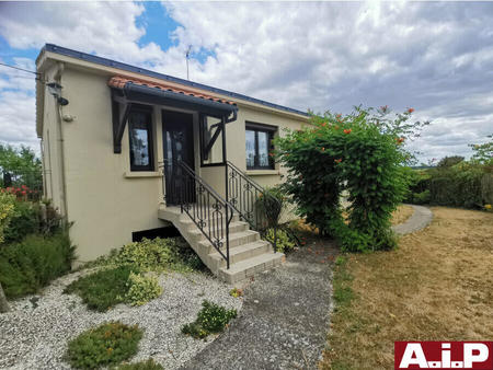 vente maison à saint-laurent-sur-sèvre (85290) : à vendre / 114m² saint-laurent-sur-sèvre