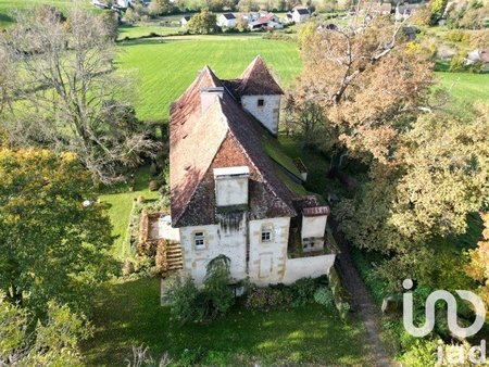 vente château 9 pièces de 374 m² à momas (64230)