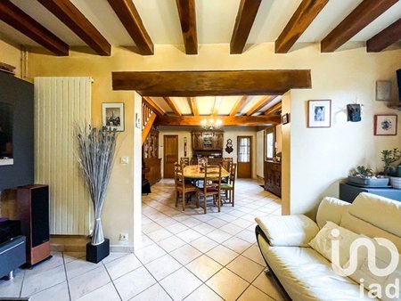 vente maison traditionnelle 6 pièces de 167 m² à châteaufort (78117)