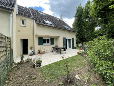 maison 1 pièce - 124 m²