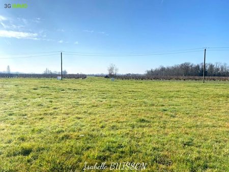 vente terrain 819 m²