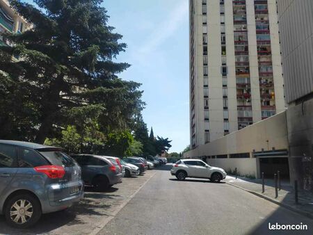 lot 2 places de parking nimes