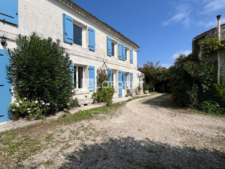 maison saintes 8 pièces 206 m2