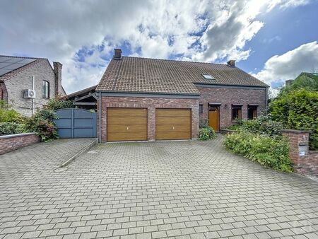 belle maison 5 chambres-garage-jardin