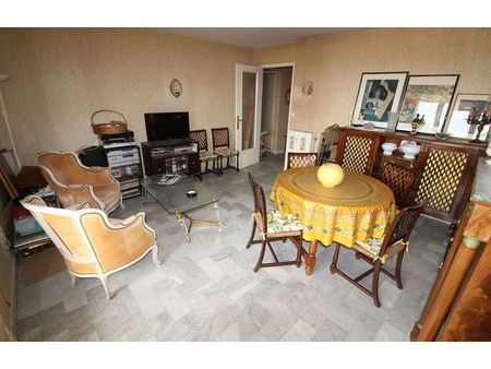 vente appartement 2 pièces 47 m² hyères (83400)