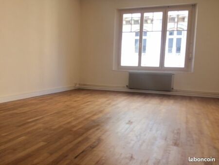 appartement de type 3 de 84 m² centre ville