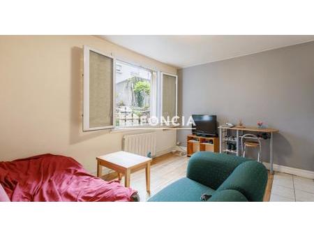 proche centre ville studio 18.25 m² avec cave