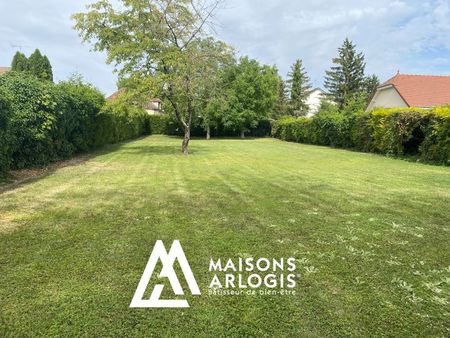 terrain constructible de 850 m² à lusigny-sur-barse