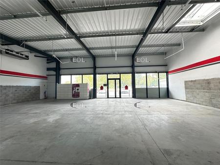 location de local commercial de 233 m² à gignac-la-nerthe - 13180