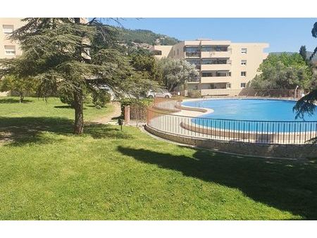 vente appartement 4 pièces 84 m² toulon (83200)