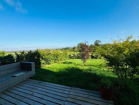 appartement neuf avec jardin et vue dégagée