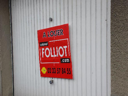 location garage box et parking à saint-lô (50000) : à louer / 16m² saint-lô