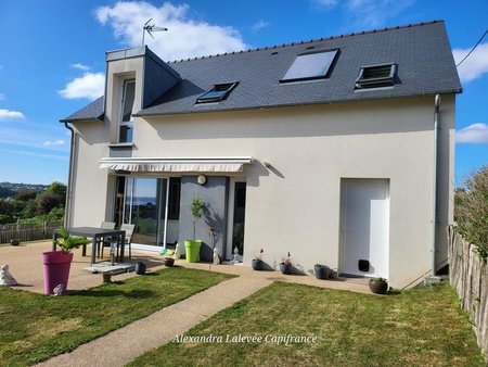 maison moderne avec vue mer