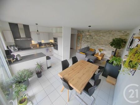 appartement f3 bis à vendre - 3 pièces - 64 70 m2 - besancon - 25 - franche-comte