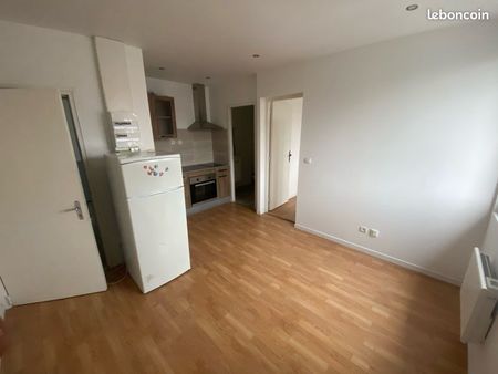 appartement t2 et parking privé