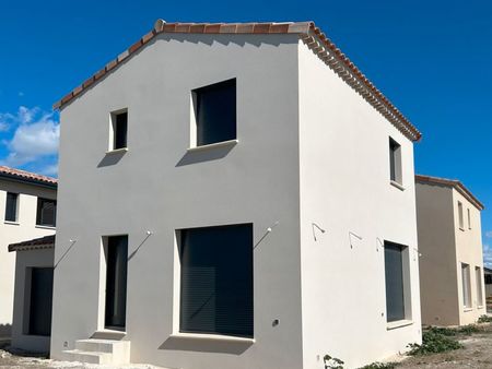 villa t4 neuve à arles